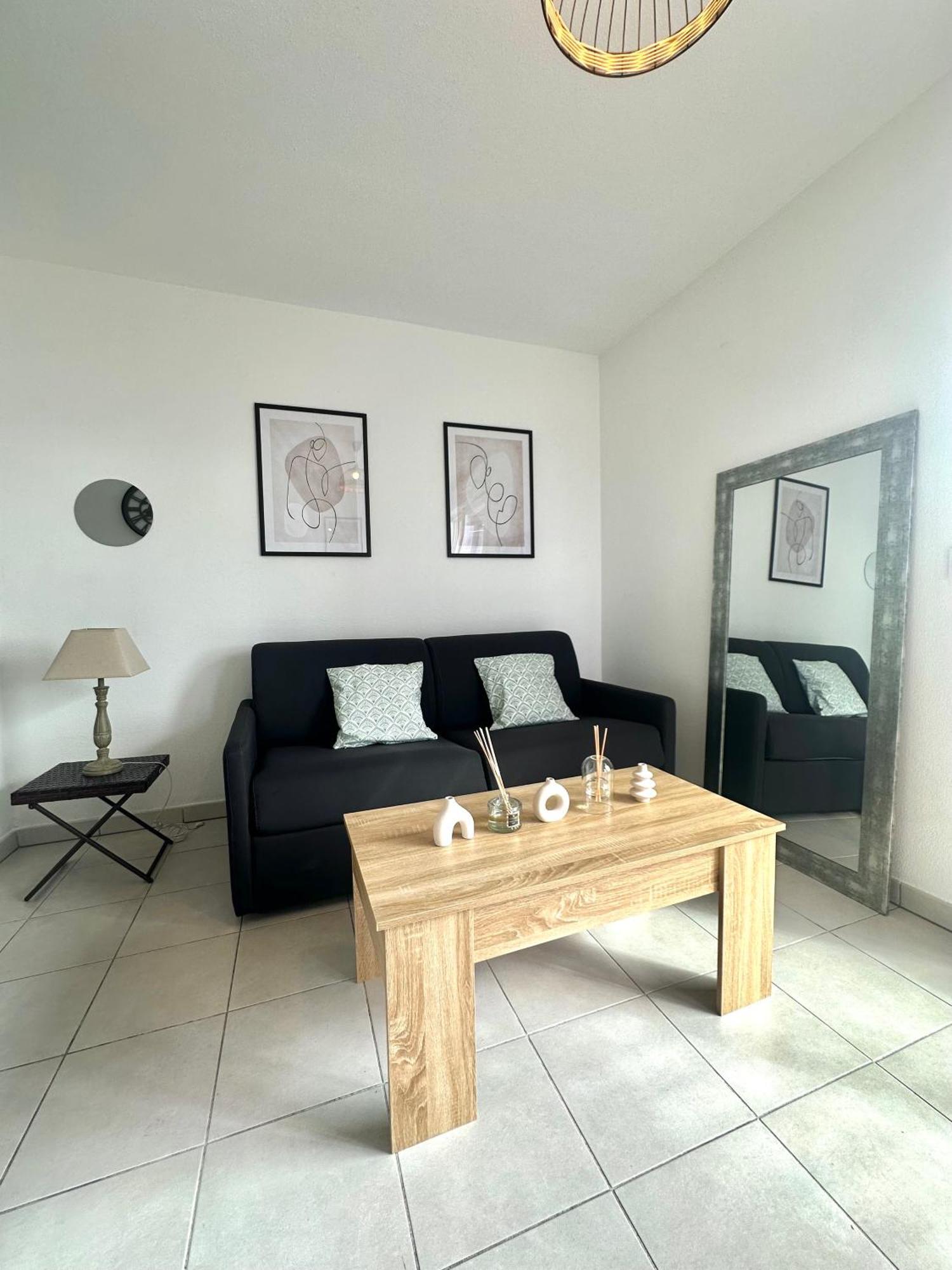 Cosy Studio Avec Parking Et Vue Feerique Nice Exterior photo