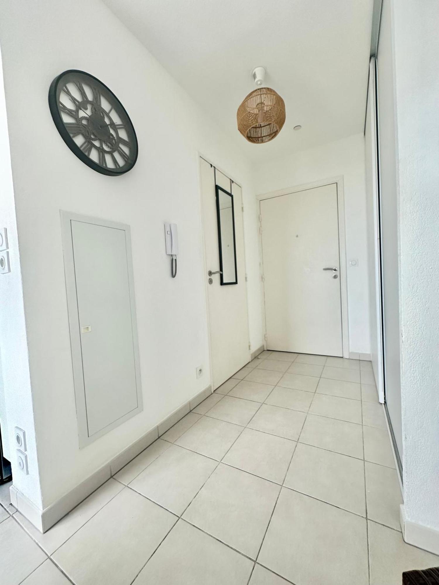 Cosy Studio Avec Parking Et Vue Feerique Nice Exterior photo